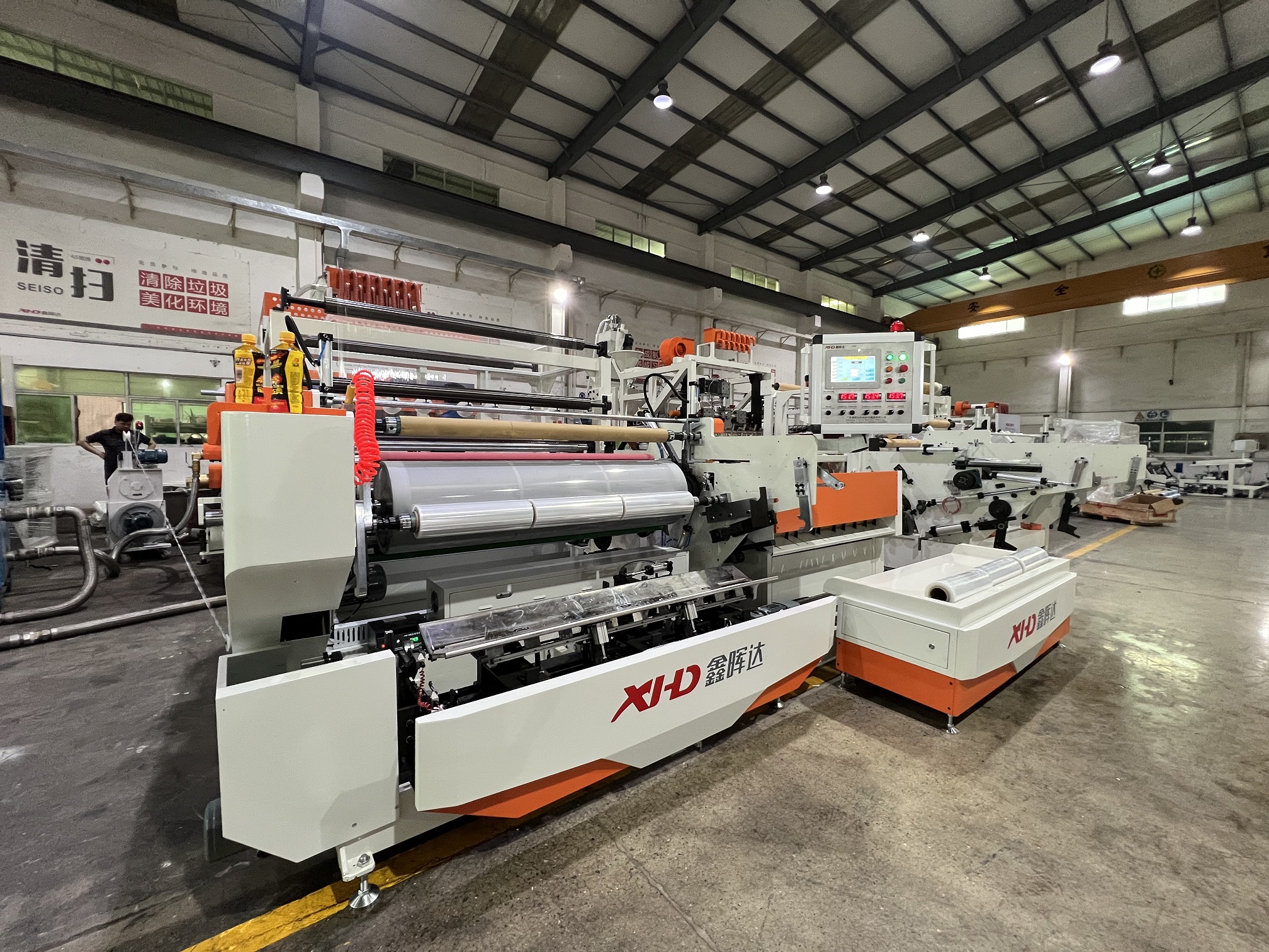 How to Improve Efficiency with a Wrapping Stretch Film Machine？