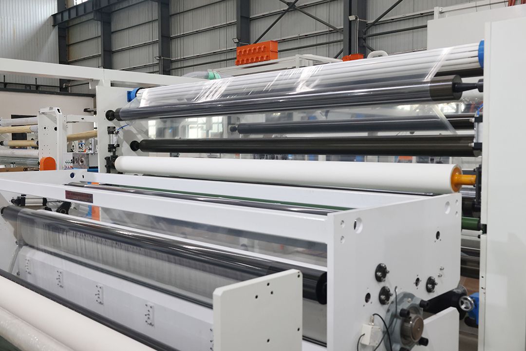 XHD stretch film machine.jpg