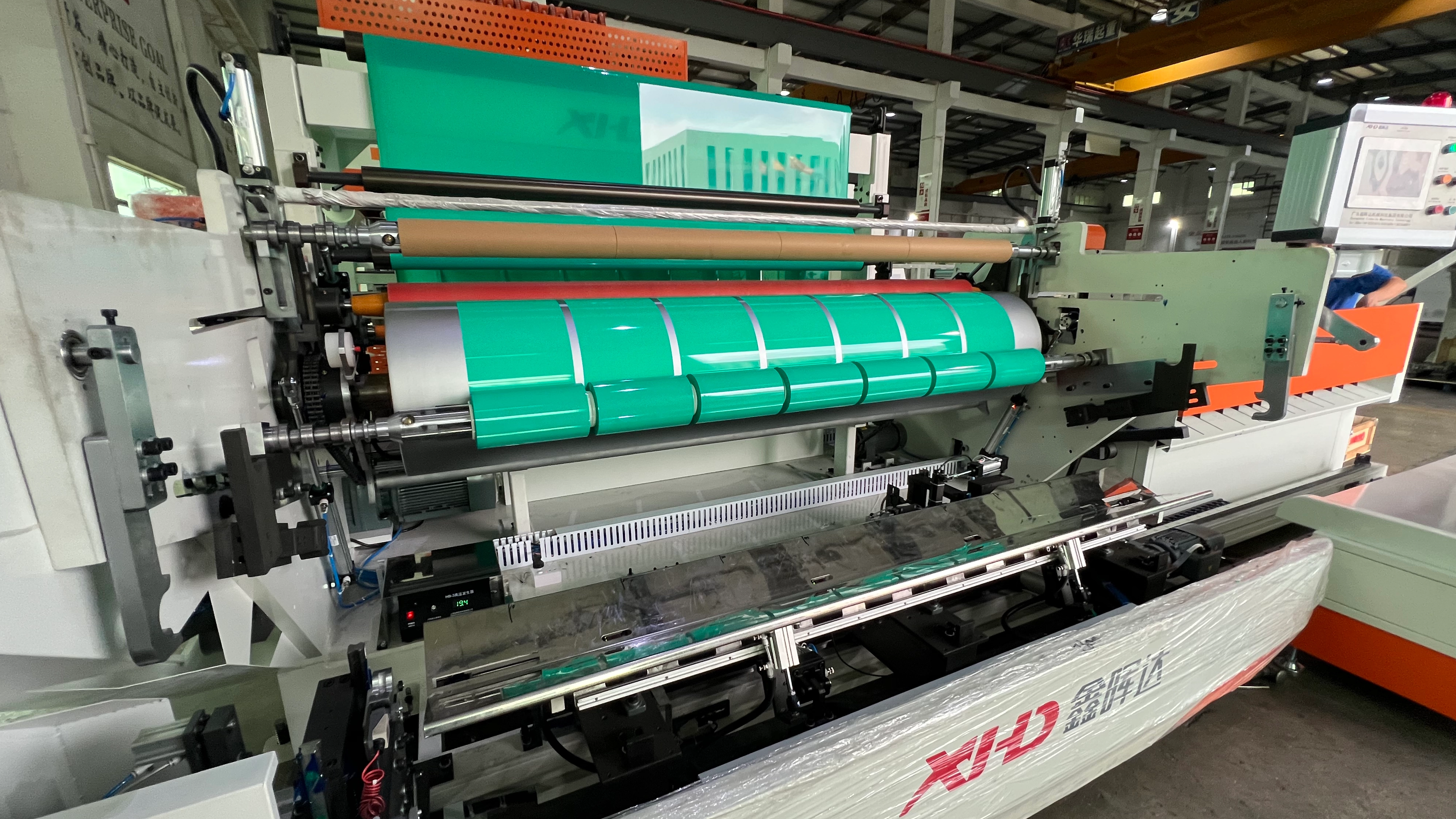 Stretch Film Machine vs Manual Wrapping